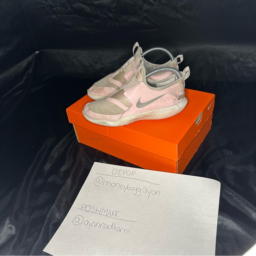 Nike FlexRunner “Pink” Size 3 Youth